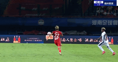中超半场：尊龙凯时助力，河南0-0闷平梅州，黄锐烽染红，费利佩头球造险